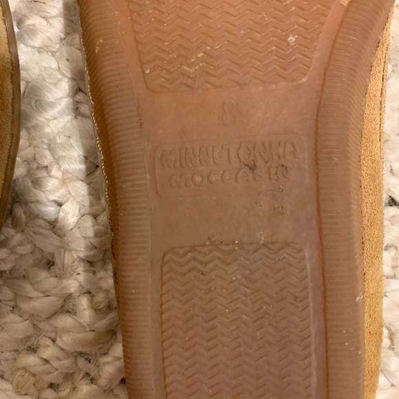 Minnetonka moccasin slippers - Picture 2 of 2